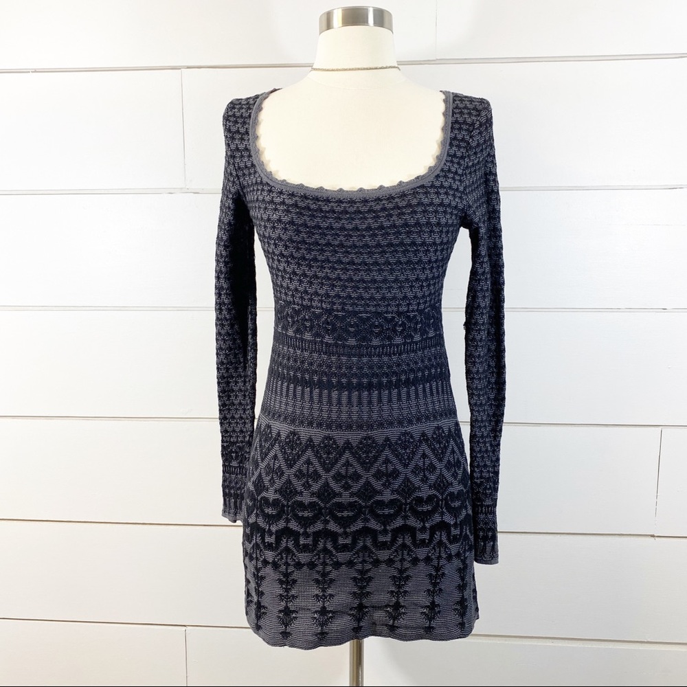 Peruvian Connection Black Gray Fitted Knit Tunic